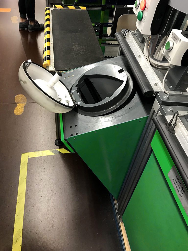 Große Rohrpoststation für eCATS Testgeräte